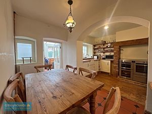 Dining Room- click for photo gallery